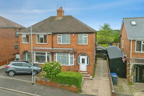 Semi-detached house - Marsh Avenue, Stoke-on-trent, ST7