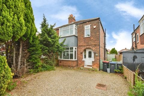 Semi-detached house - Mandale Road, Middlesbrough TS5
