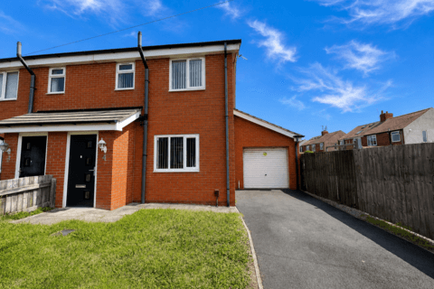 Semi-detached house - Abbey Close, South Shore FY4
