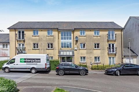 Flat - Tovey Crescent, Plymouth, PL5