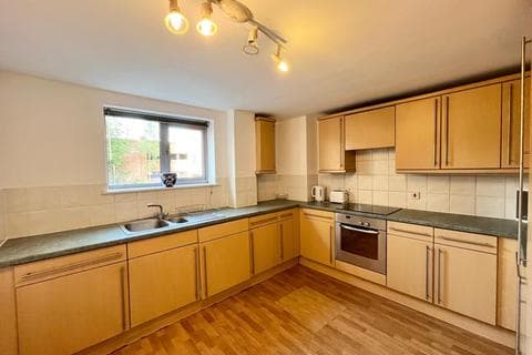 Flat - Naseby Grange, Leeds LS9