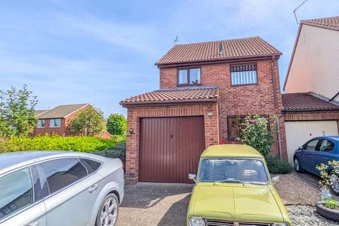 Link detached house - Southwold Close, Worcester WR5