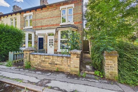 End of terrace house - Fletton Avenue, Peterborough, PE2