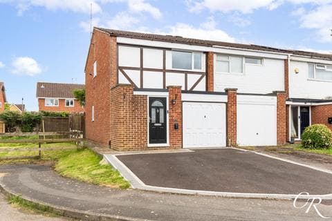 Terraced house - Atherstone Close, Cheltenham GL51