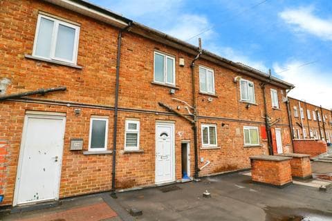 Flat - Countisbury Avenue, Llanrumney, Cardiff