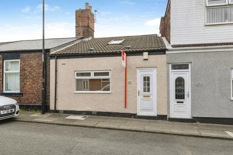 Terraced house - Millburn Street, Sunderland, Tyne and Wear, SR4
