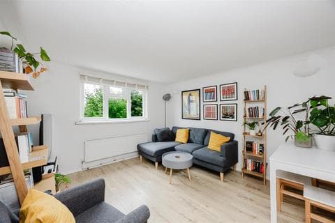 Flat - Granville Road, Hove