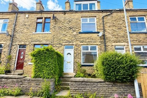Terraced house - Springswood Avenue, Shipley BD18