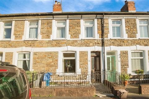 Terraced house - Inverness Place, CARDIFF
