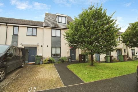 End of terrace house - Pennycross Close, Devon PL2