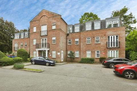 Apartment - Bawtry Road, Doncaster, DN4