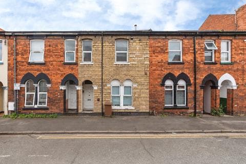 Terraced house - Portland Street, Lincoln, Lincolnshire, LN5