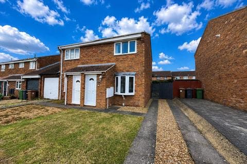 Semi-detached house - Hawkshead Way, Peterborough PE4