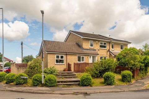 Semi-detached house - Hodgson Lane, Drighlington