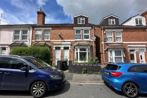 End of terrace house - 7 Compton Road, Worcester, WR5 1DY