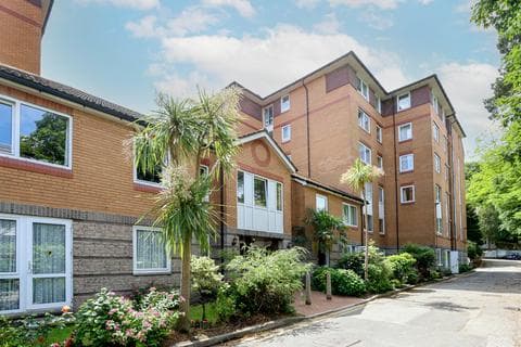 Apartment - St Peter's Road, Bournemouth