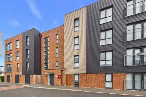 Apartment - Hobbs Way, Gloucester, Gloucestershire, GL2