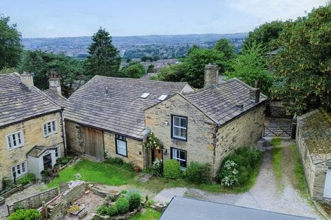 Detached house - Bradford BD2