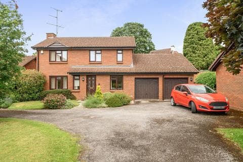 House - Pine Trees, Cheltenham, GL53