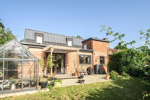 Bungalow - Gloucester Road, Somerset BA1