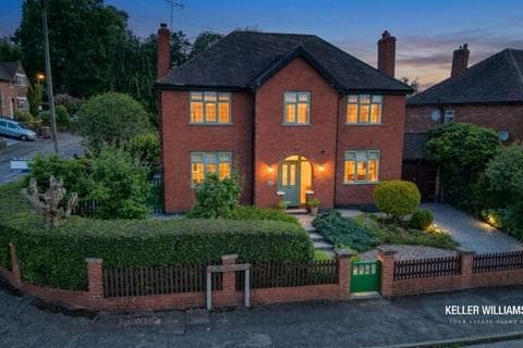 Detached house - Elms Avenue, Derby, DE23