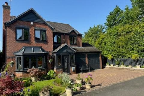 Detached house - Farundles Avenue, Lyppard Woodgreen, Worcester