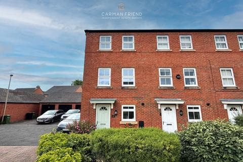 End of terrace house - Manners Court, Saighton, CH3