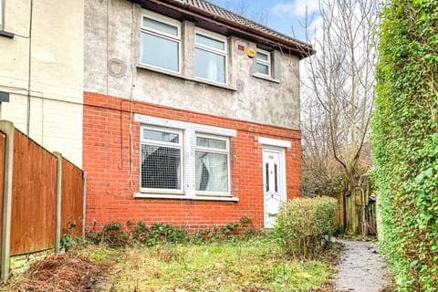 Semi-detached house - 18 Benbow Avenue, Bradford, BD10 0JQ