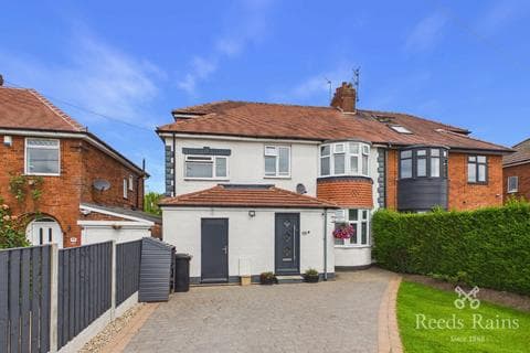 Semi-detached house - Hull Road, North Yorkshire YO10