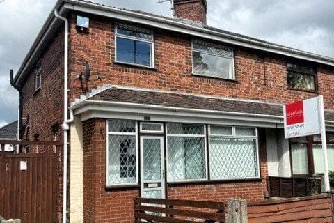 Semi-detached house - Lodge Lane, Warrington, Cheshire, WA5