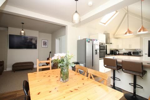 Semi-detached house - Gresham Road, Thornton-Cleveleys, FY5