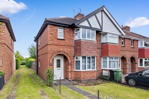 End of terrace house - 47 Windsor Avenue, St. John's, Worcester. WR2 5LZ