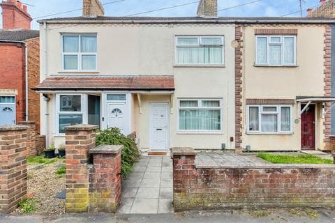 Semi-detached house - Garton End Road, Peterborough