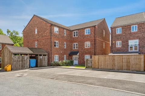 House - Fernbeck Close, BOLTON, Lancashire, BL4