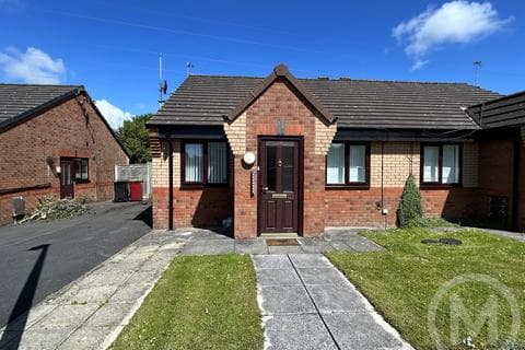 Bungalow - Elmridge Crescent, Bispham