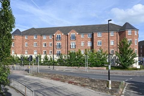 Flat - Masters Mews, College Court, Tadcaster Road, York, YO24
