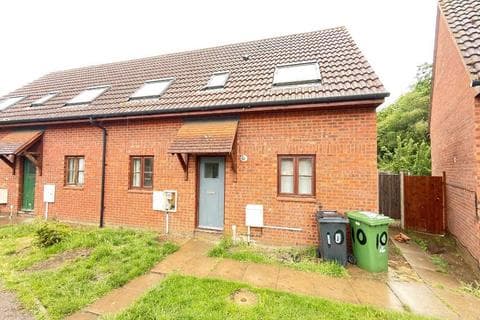 End of terrace house - Parnwell, Peterborough PE1