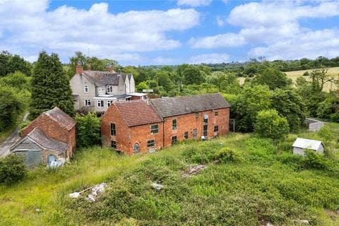 Detached house - Penn Common Road, Penn, Wolverhampton, South Staffordshire, WV4