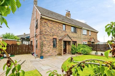 Semi-detached house - Llangewydd Road, Bridgend