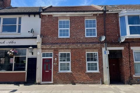 Terraced house - Milton Road, Portsmouth, PO3