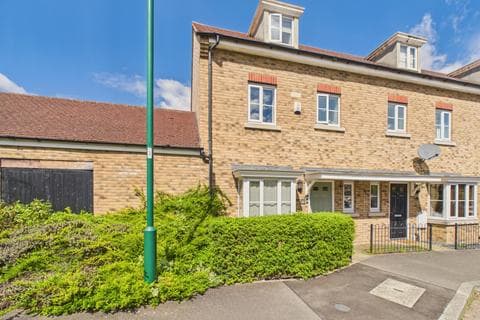 Townhouse - Hampton Vale, Cambridgeshire PE7