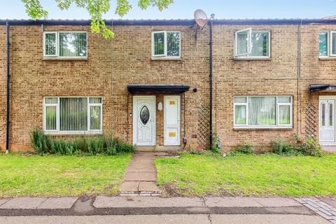 Terraced house - Clipston Walk, Peterborough