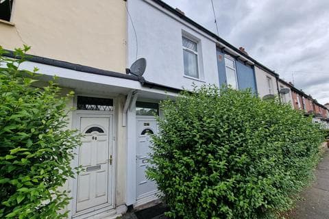 Terraced house - Woden Road, Wolverhampton WV10