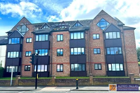 Penthouse - Birchwood, East Boldon