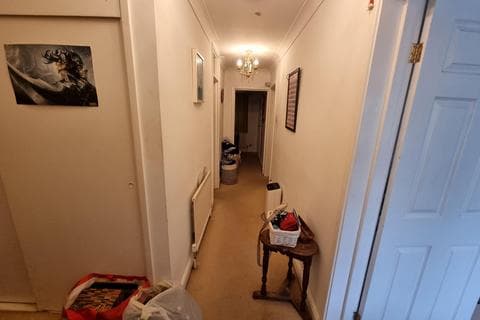 Flat - Forest Oak Close, Cardiff, CF23
