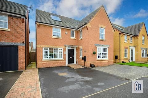 Detached house - Doreen Close, CV3 - Stunning Detached - Cul De Sac - Over 1600sqft