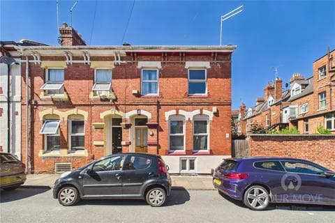 End of terrace house - St. Pauls Road, Northamptonshire NN2