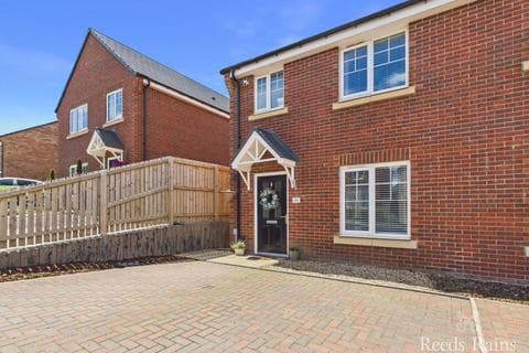 Semi-detached house - Ashdown Road, Middlesbrough TS6