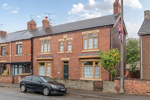 Detached house - Askern Road, Toll Bar, Doncaster