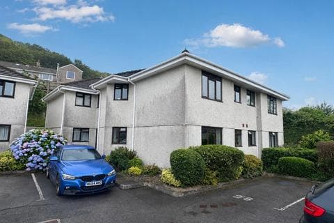 Flat - Underwood Road, Plymouth PL7